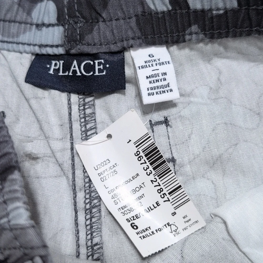 Children's Place Gray Camo Shorts Boys Size‎ 6 Husky New